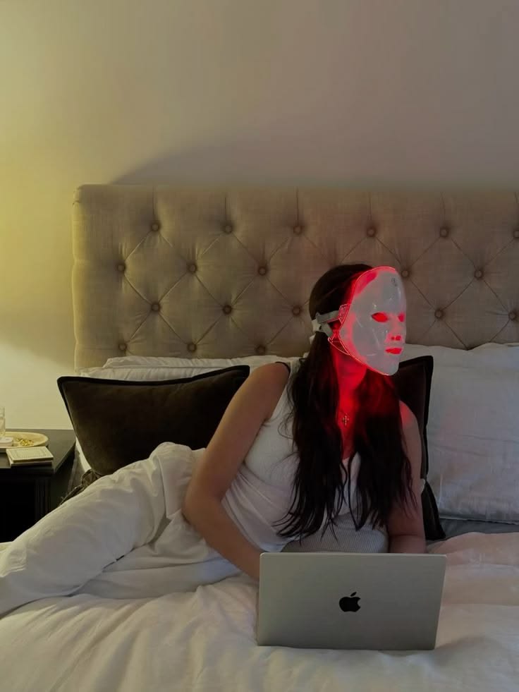 BaskBelle LumiGlow LED Light Therapy Face Mask
